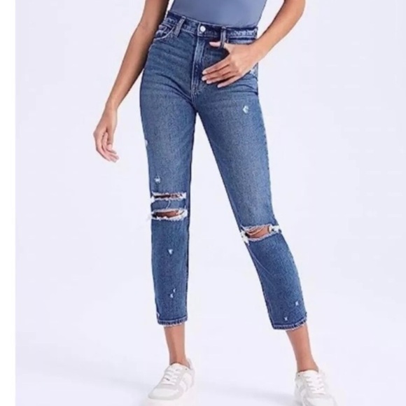 Abercrombie & Fitch The Mom HIgh Rise Distressed Jean Size 2 - Picture 1 of 4